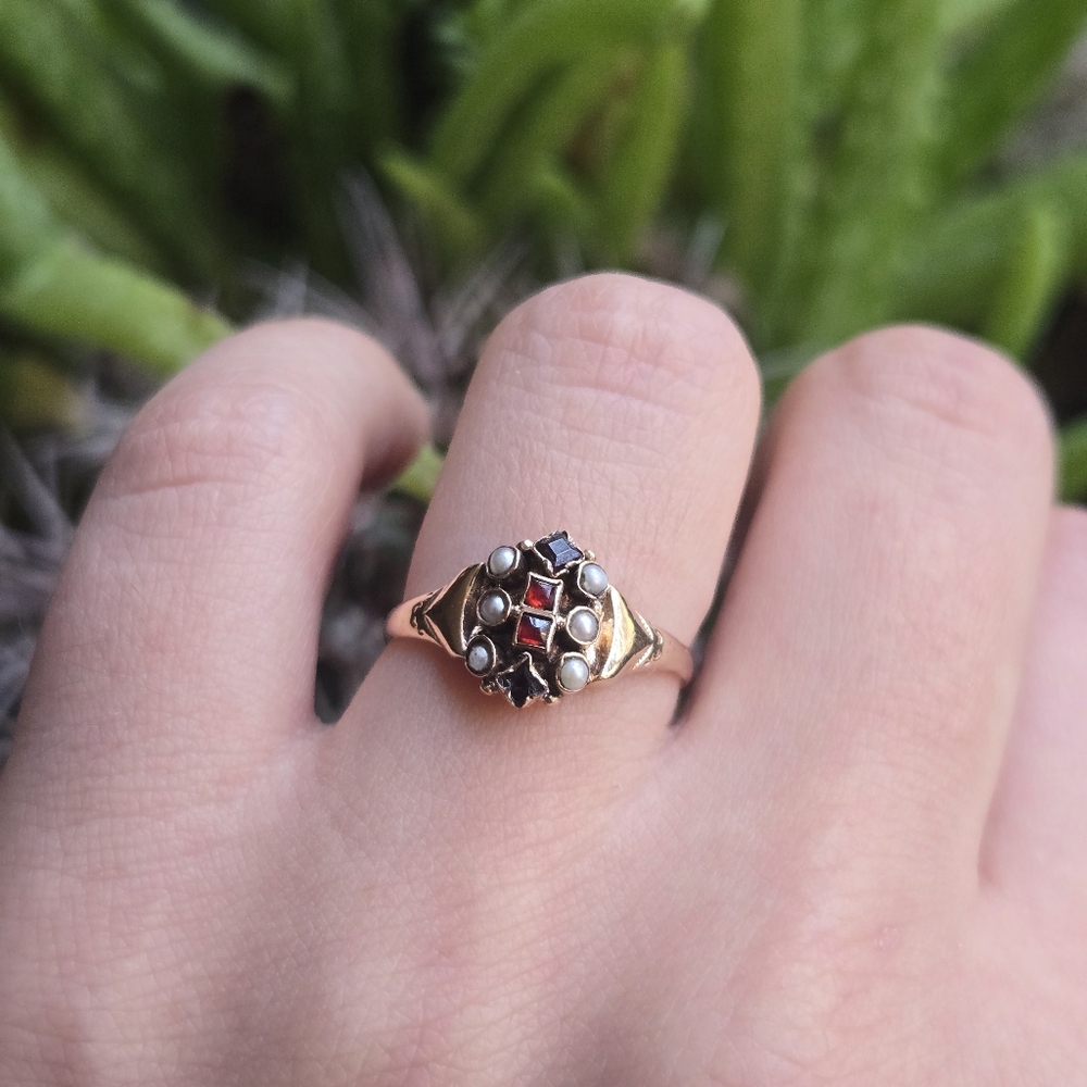Antique 10K Art Nouveau Solid Gold Garnet, Sapphire & Seed Pearl Ornate Ring, 6 - Picture 10 of 16